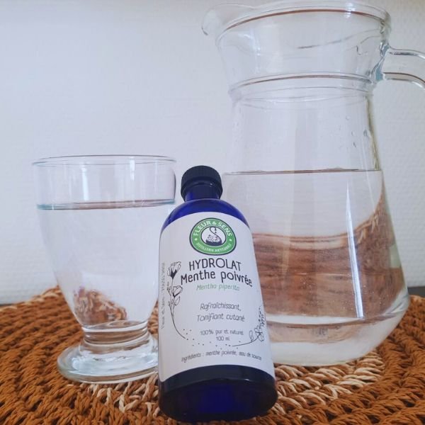 Eau avec hydrolat de menthe poivrée