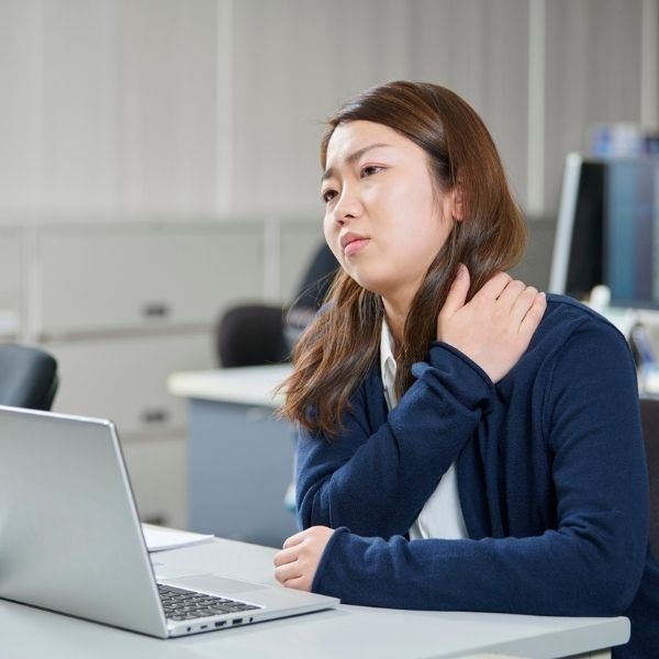 Accompagnement naturel du stress féminin par la réflexologie et le bien-être à Aix-les-Bains